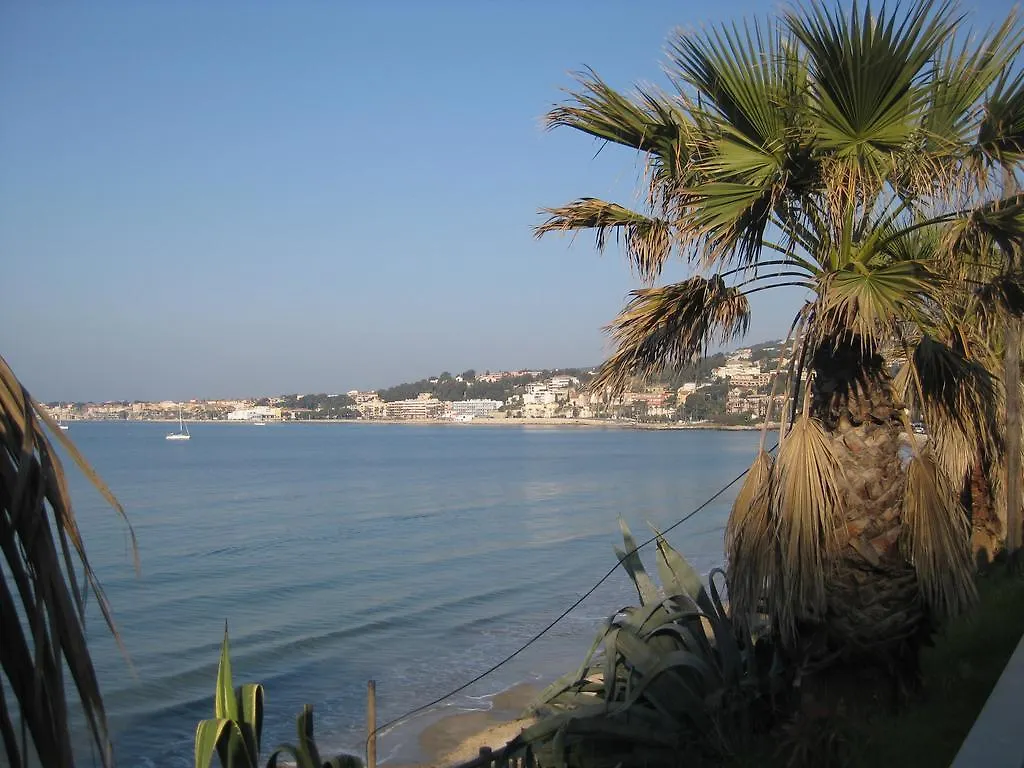 50m Plage T2 Grande Terrasse Vue Mer Climatisé Piscine Chauffée, Parking clos gratuit Sanary-sur-Mer Appartamento
