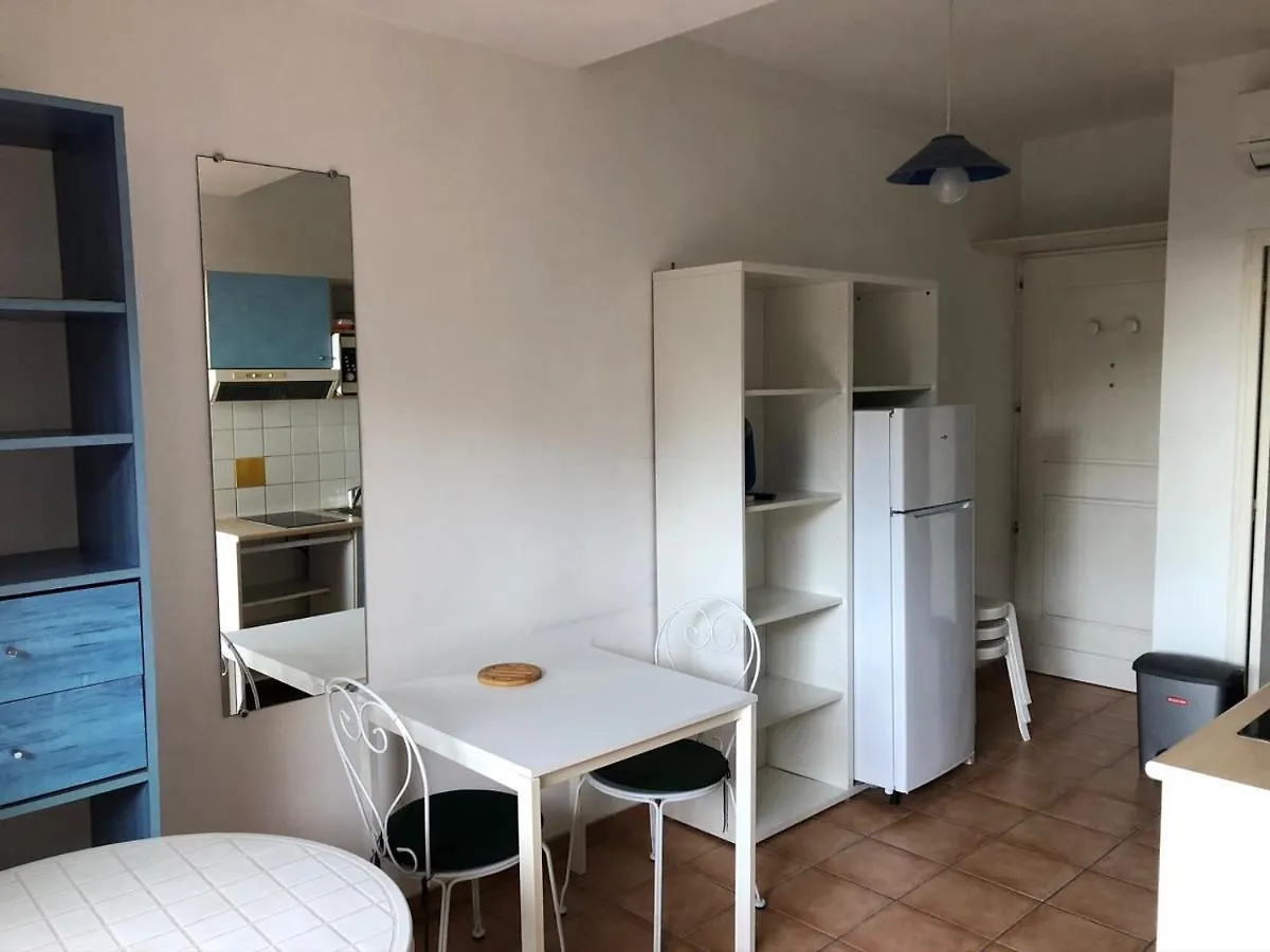 Appartamento 50m Plage T2 Grande Terrasse Vue Mer Climatisé Piscine Chauffée, Parking clos gratuit Sanary-sur-Mer Francia